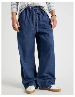 Grab Lyocell Blend Elastic Waist Jeans in Bright Blue