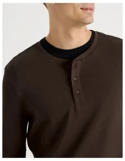 Grab Regular Fit Henley Rib Knit in Brown