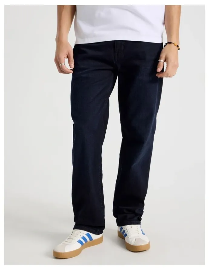 Grab Regular Straight Jeans in Nearly Black