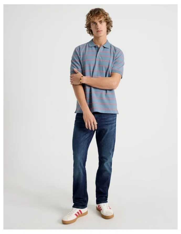 Grab Slim Tapered Jeans in Dark Denim