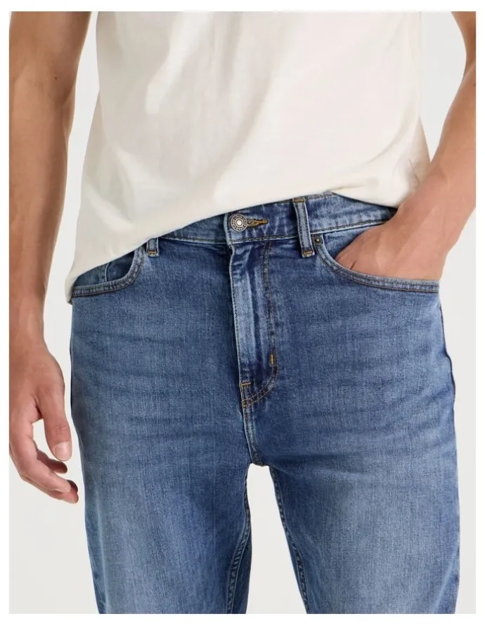 Grab Slim Tapered Jeans in Mid Blues