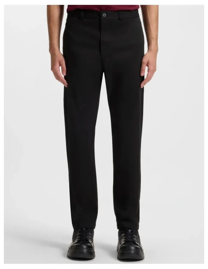 Hugo David Chino in Black