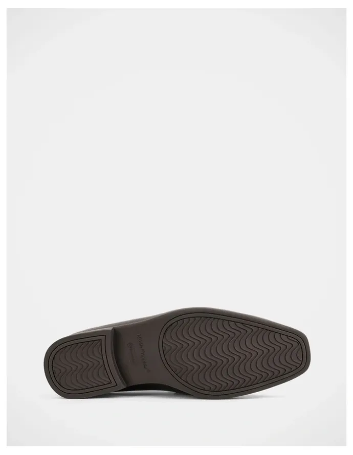 Hush Puppies Alfredo Shoes in Brown