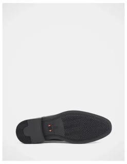 Hush Puppies Bently Shoes In Black