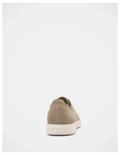 Hush Puppies Gael Shoes In Taupe Nubuck