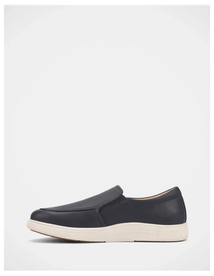 Hush Puppies Geo Shoes In Navy Wild