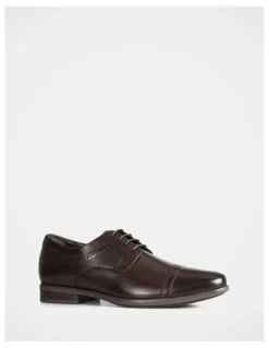 Hush Puppies Nash Shoes in Brown