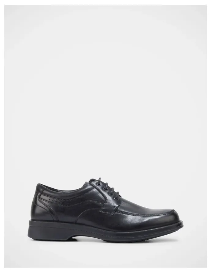 Hush Puppies Nigel Shoes in Black