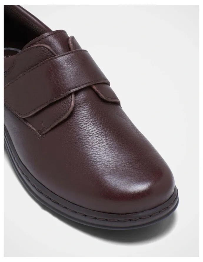 Hush Puppies Roland Shoes in Brown