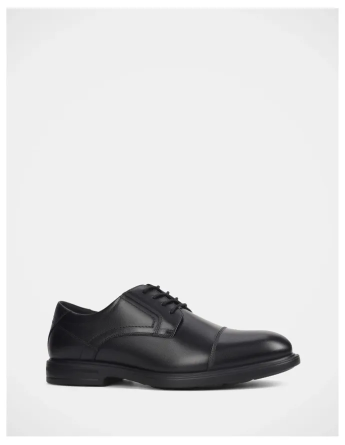 Hush Puppies Upbeat Shoes in Black