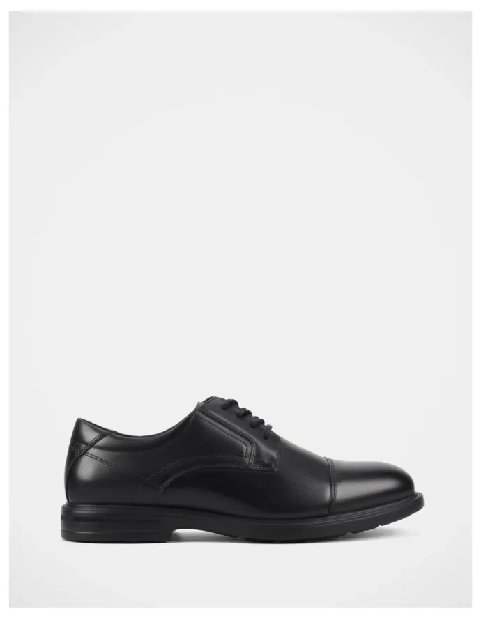 Hush Puppies Upbeat Shoes in Black