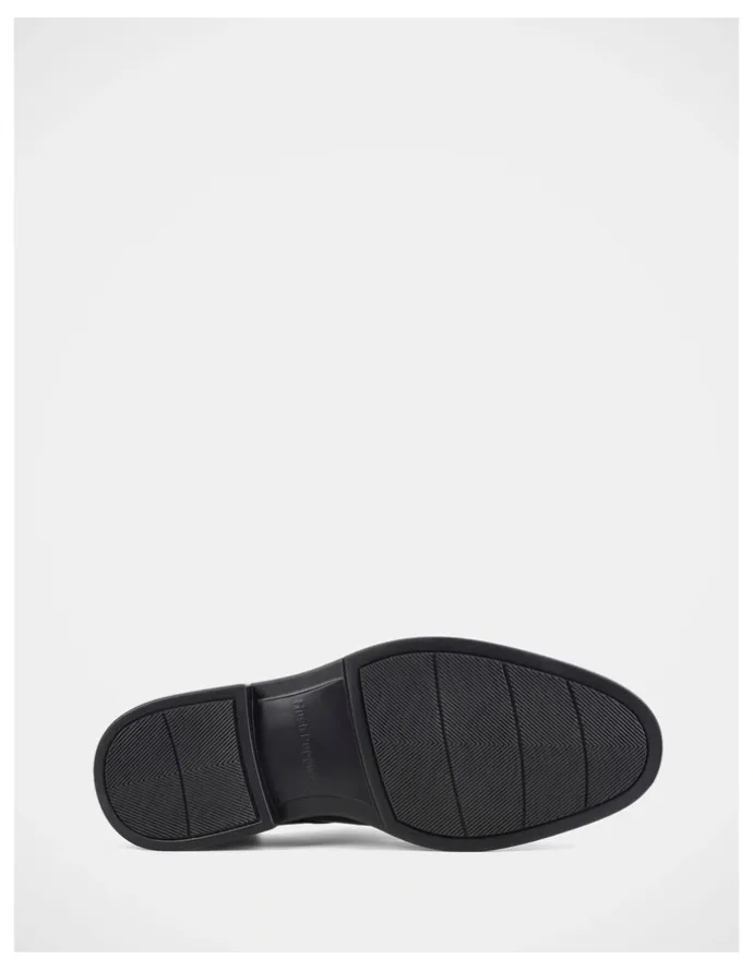 Hush Puppies Zone Shoes in Black