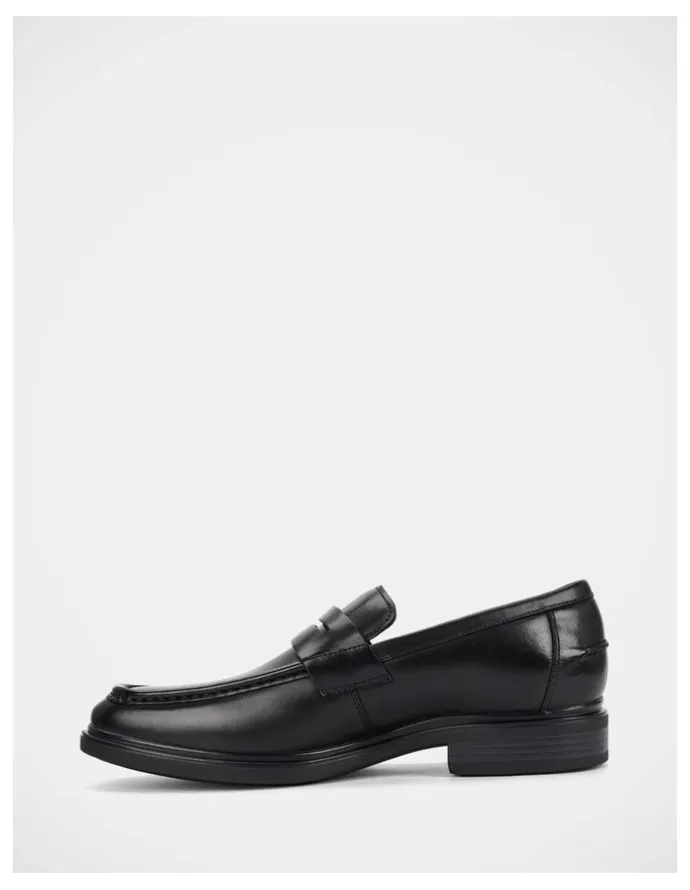 Hush Puppies Zuko Shoes in Black