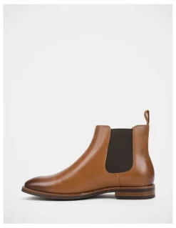 Hush Puppies Banjo Boots in Cognac