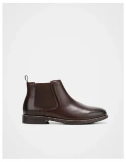 Hush Puppies Hanger Boots in Brown
