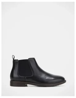 Hush Puppies Hanger Burnish Boots in Black