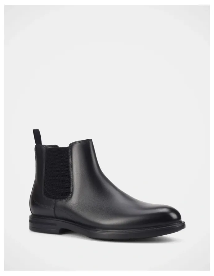Hush Puppies Upheld Boots in Black