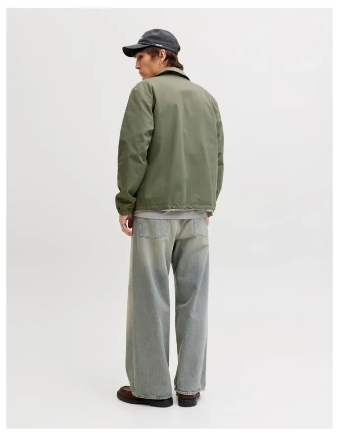 Jack & Jones Catskills Coach Jacket in Green