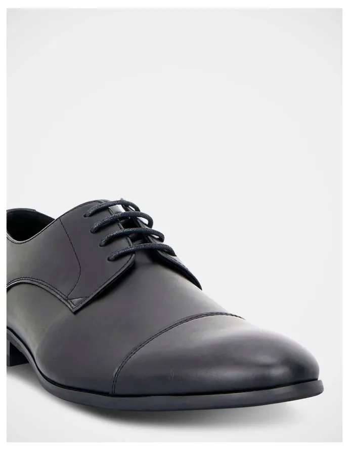 JM Thirty 3 Olen Shoes in Black
