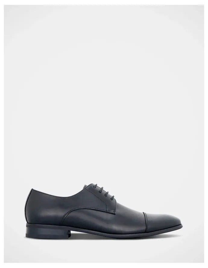 JM Thirty 3 Olen Shoes in Black