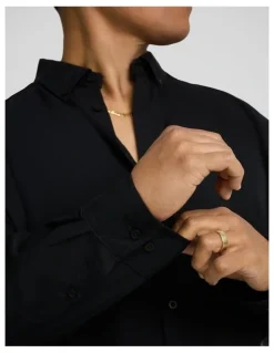 Johnny Bigg Bobby Relaxed Viscose Shirt in Black