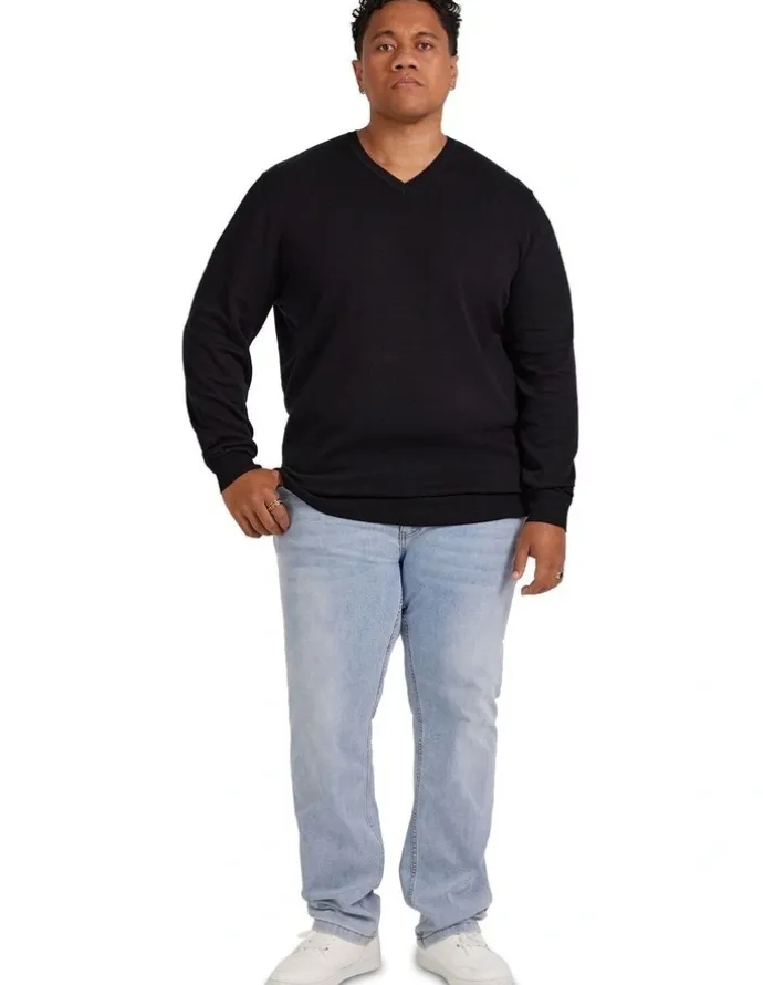 Johnny Bigg Essential V Neck Sweater in Black