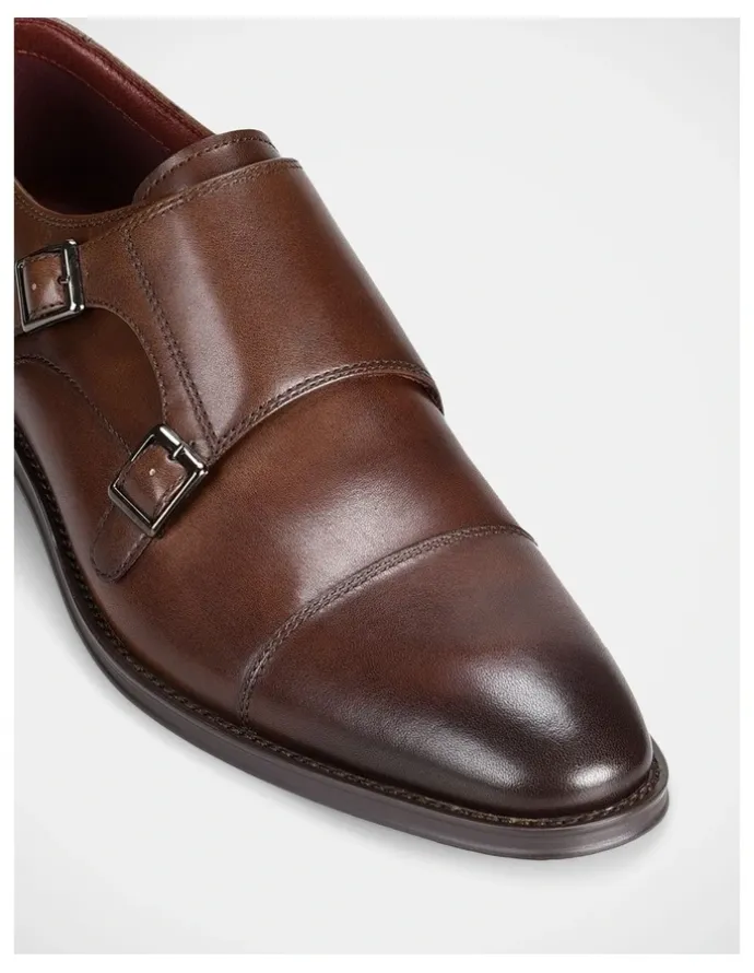 Julius Marlow Balwyn Dress Shoe in Brown