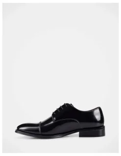 Julius Marlow Bay Dress Shoe in Black Patent