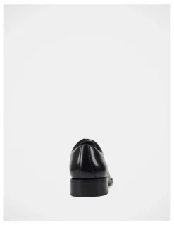 Julius Marlow Bourke Shoes in Black