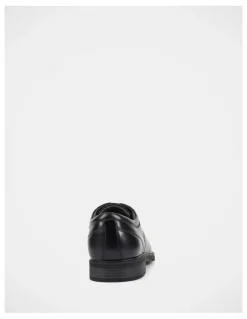 Julius Marlow Decree Dress Shoe in Black