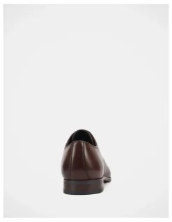 Julius Marlow Helix Shoes in Chestnut