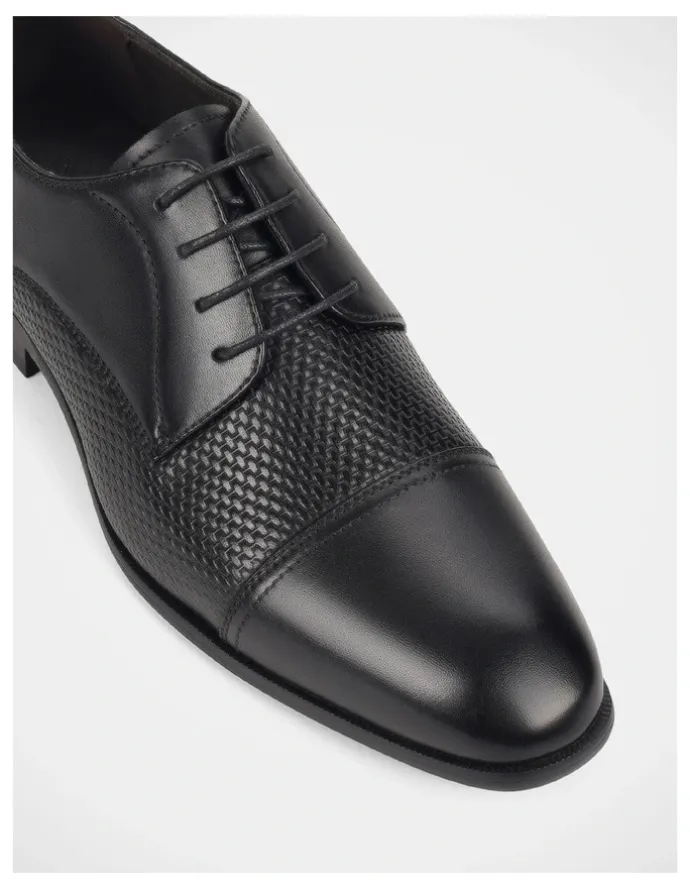 Julius Marlow Helix Shoes in Black