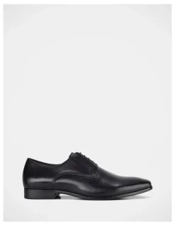 Julius Marlow Jaunt Dress Shoe in Black