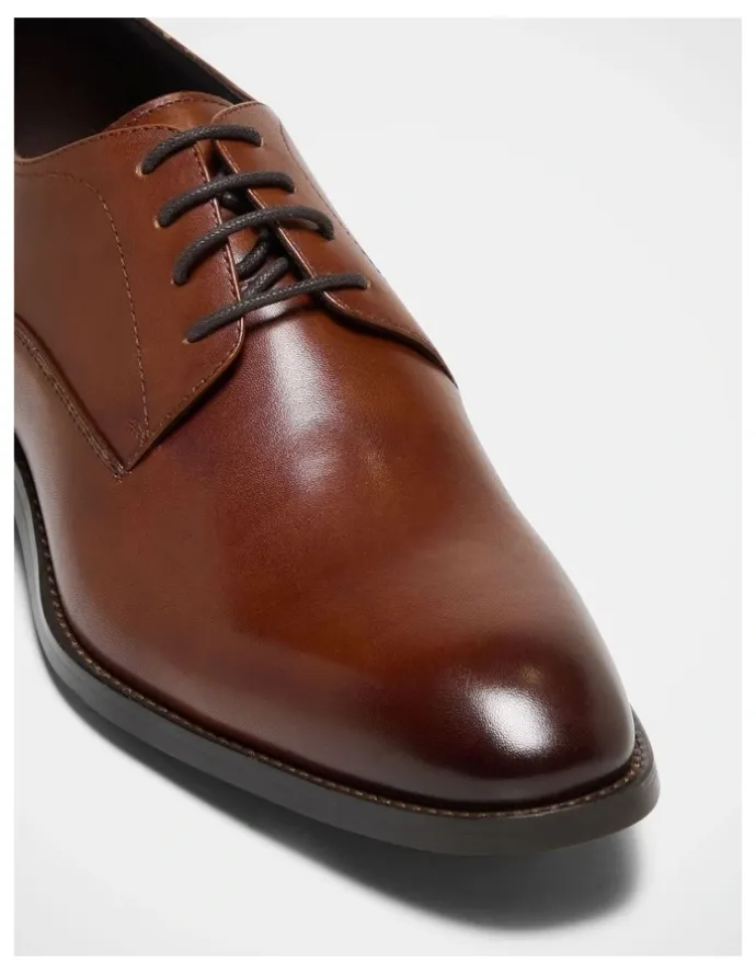 Julius Marlow Joust Dress Shoe in Dark Tan