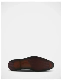Julius Marlow Lace Up Dress Shoe in Jet Black