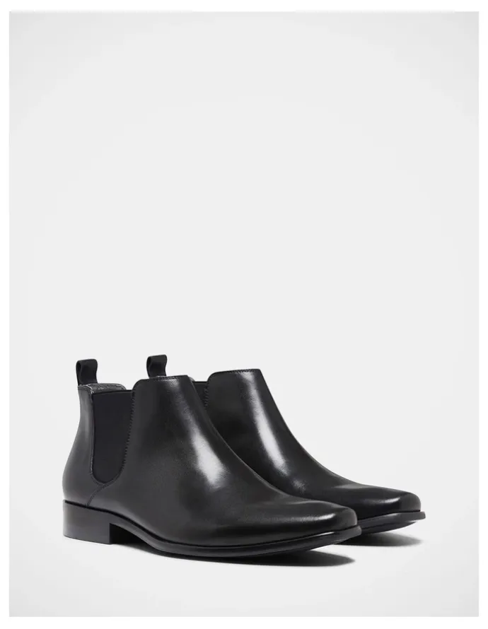 Julius Marlow Kick Chelsea Boot in Black