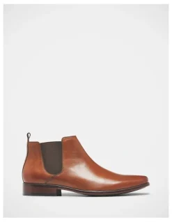 Julius Marlow Kick Cognac Chelsea Boot in Brown