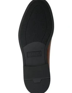 Kenneth Cole Anthony Loafer in Medium Brown