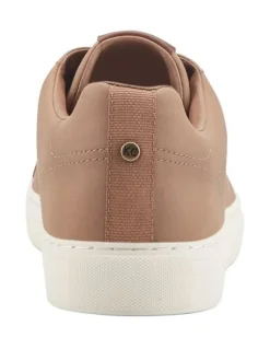 Kenneth Cole Jally Sneaker in Light Brown