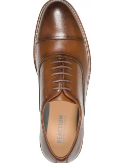 Kenneth Cole Lawstin Dress Shoes in Tan