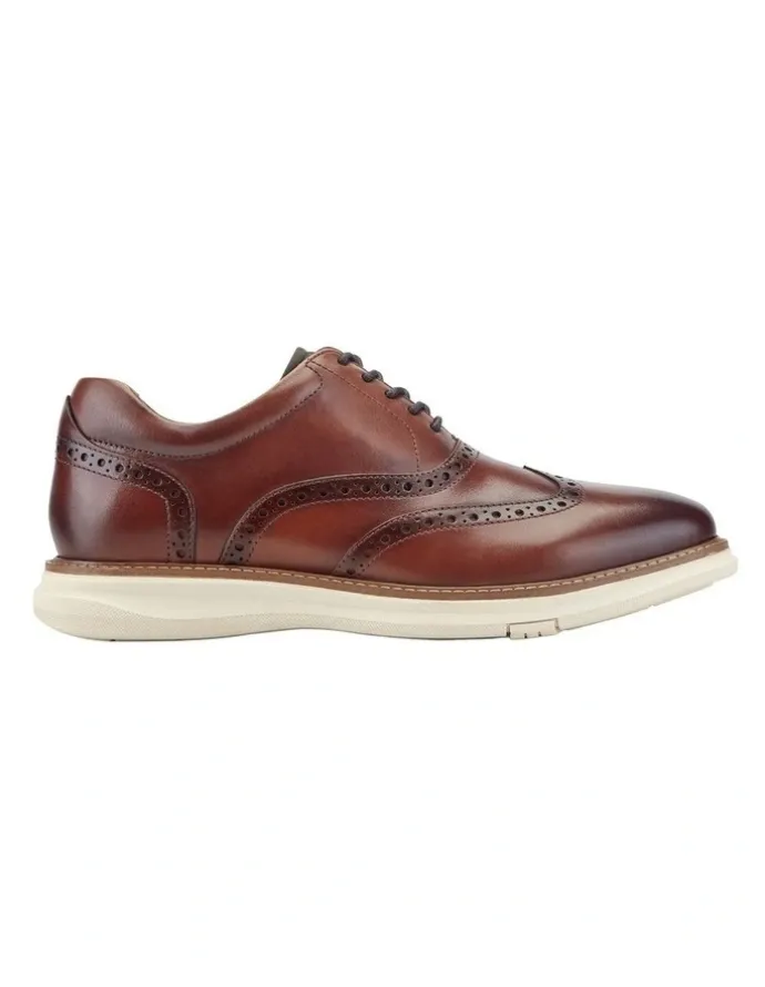 Kenneth Cole Lendal Wingtip Oxford Shoes in Brown
