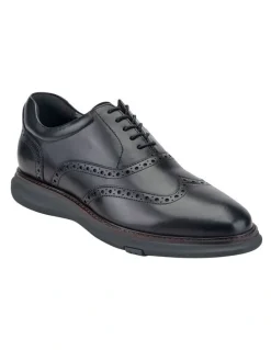 Kenneth Cole Lendal Wingtip Oxford Shoes in Black