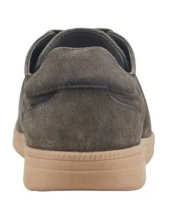 Kenneth Cole Mercer Sneaker in Dark Green