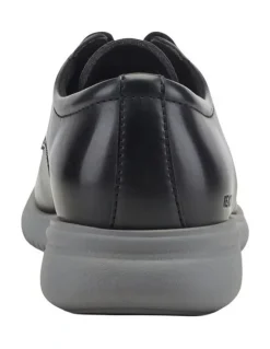 Kenneth Cole Nathan Lace-Up Shoes in Black