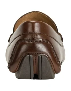 Kenneth Cole Sergio Loafer in Brown