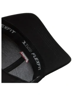 Levi's Flexfit Housemark Logo Cap in Regular Black
