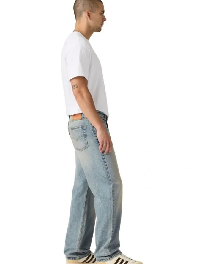 Levi's 565 Loose Straight Jeans in Blue