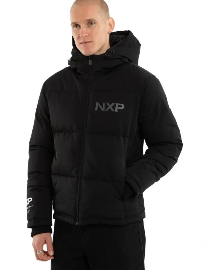 Nena & Pasadena Onus Hoodied Puffer in Black