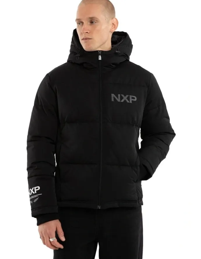 Nena & Pasadena Onus Hoodied Puffer in Black