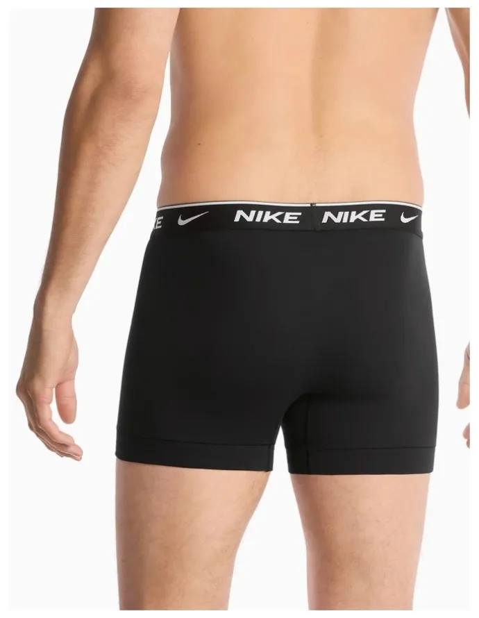 Nike Everyday Stretch Trunks 3 Pack in Black